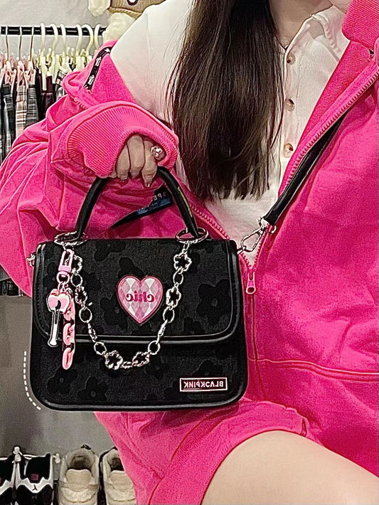Wrinkle Ju Love Chain Handbag A41251