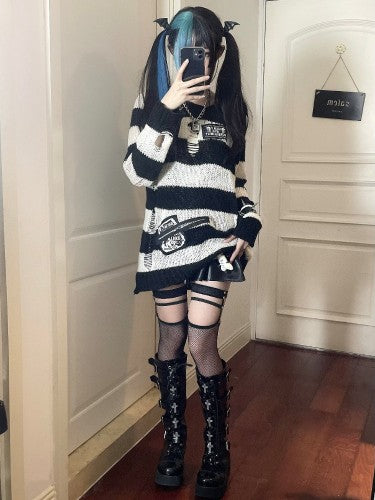 Dark Gothic style ripped striped sweater A41133