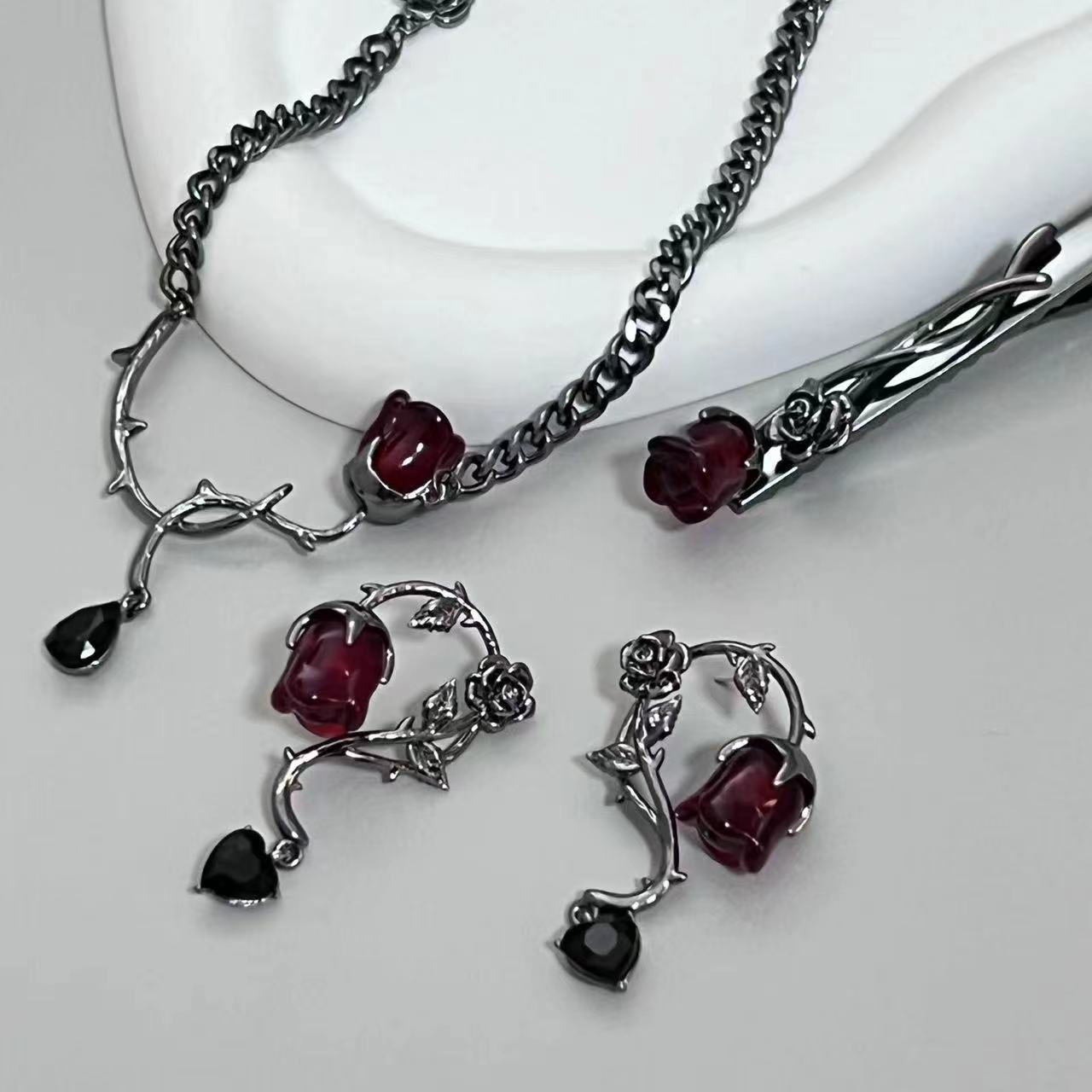 Rose Lover y2k thorny rose necklace A41002
