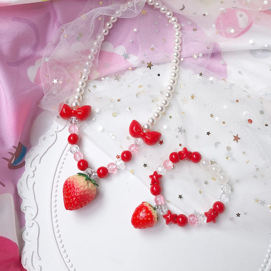 Strawberry pendant necklace A40999