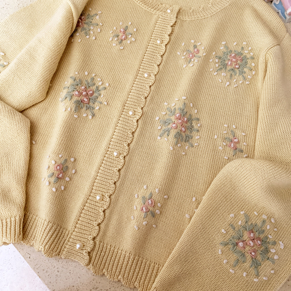 Embroidered Vintage Cute Knit Sweater A40059