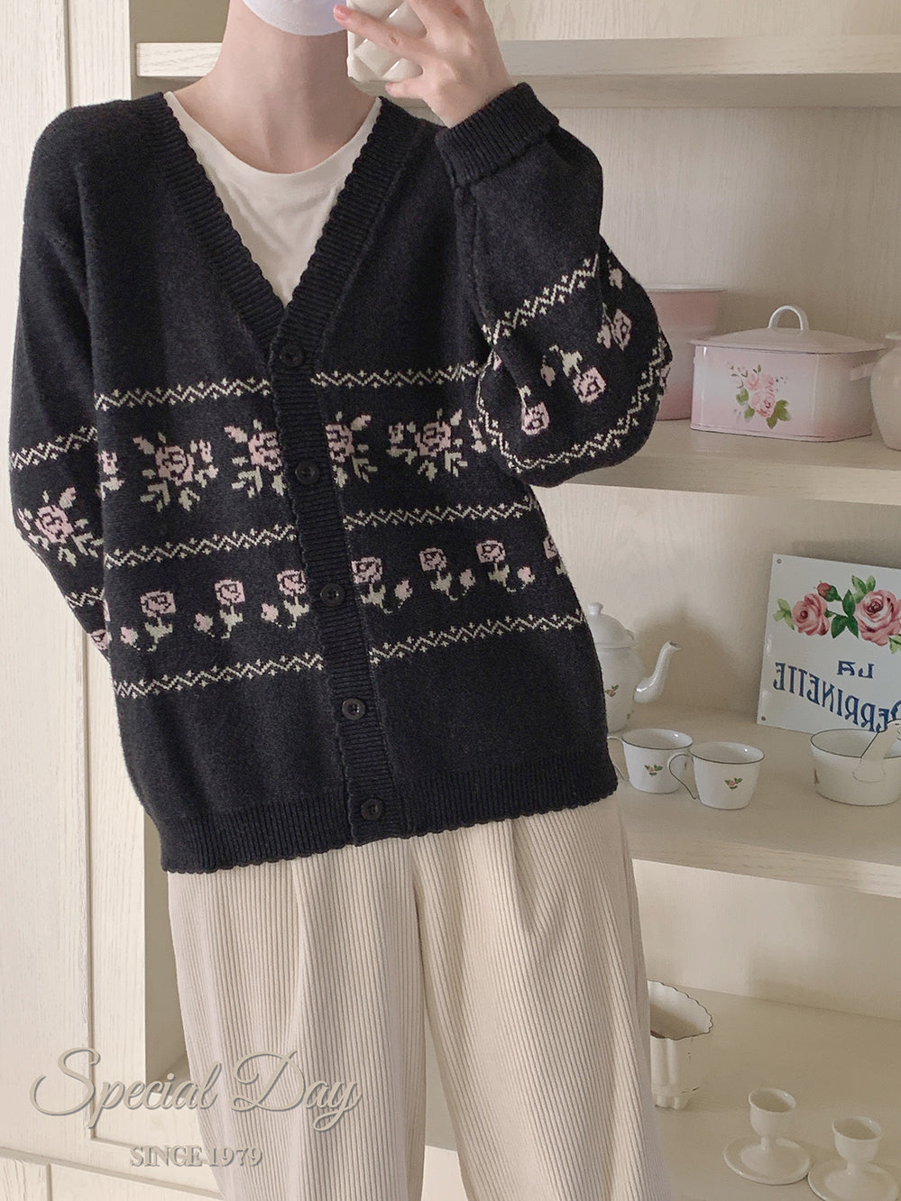 Vintage rose flower knitted cardigan A40076