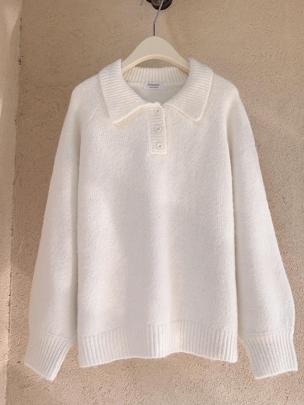 Gentle Cream POLO Neck Sweater A40308