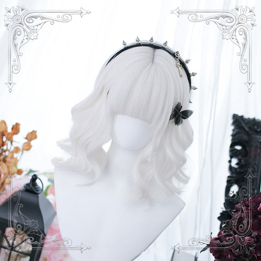 month white wig A40295