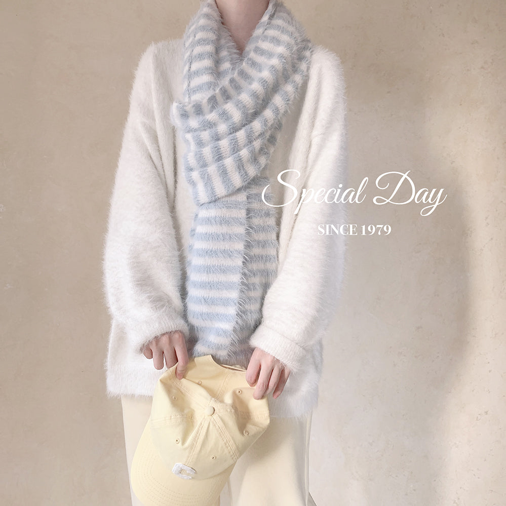 Cream blue and white striped scarf A40214